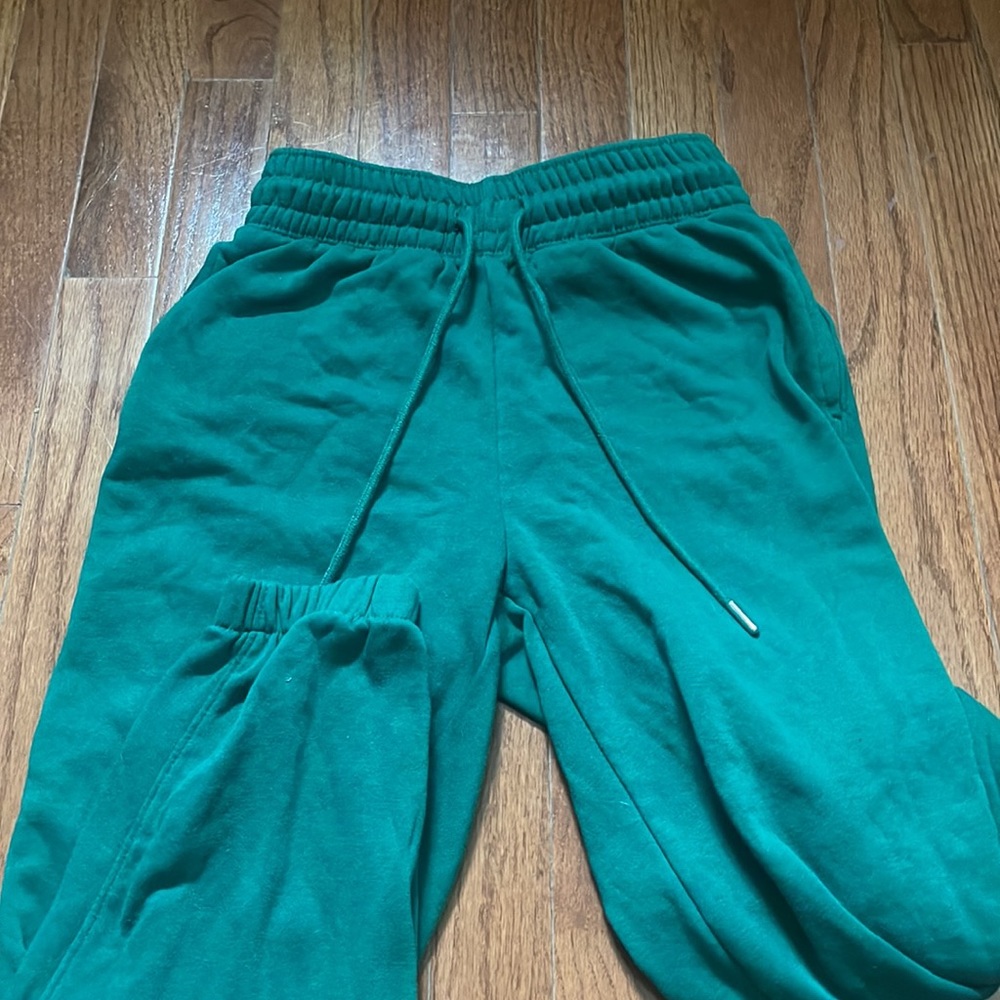 H&m green joggers